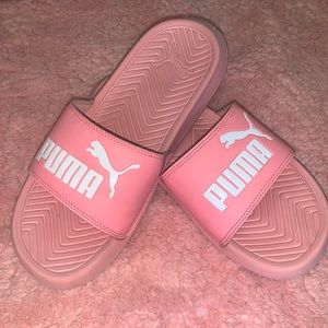 Pink PUMA women’s slides